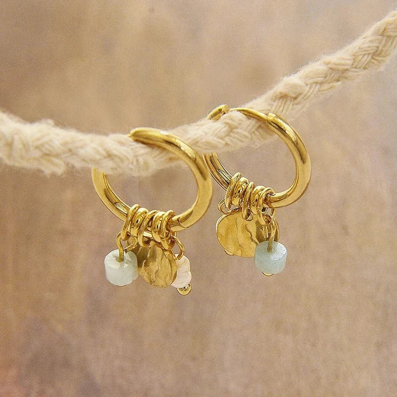 Bijoux Charm Boucles d'oreilles Charms blanches et or élégantes
