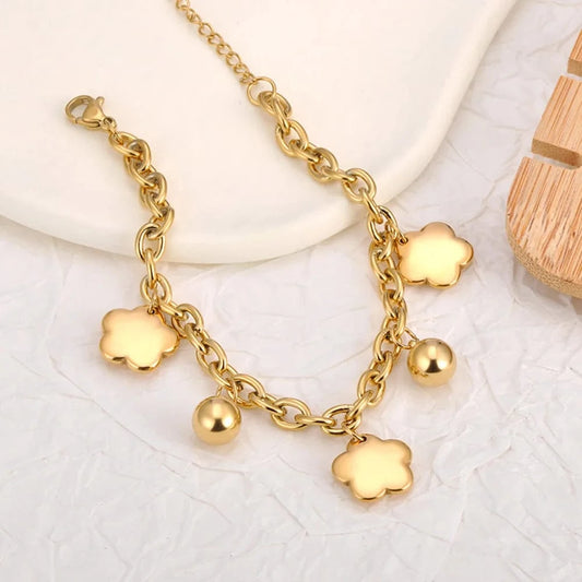 Bijoux Charm Bracelet à Charms Doré avec Trèfles et Grelots