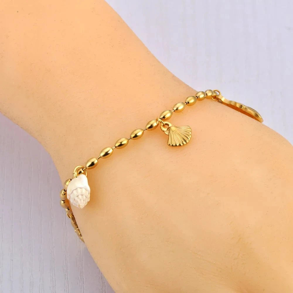 Bijoux Charm Bracelet doré à charms avec coquillage élégant